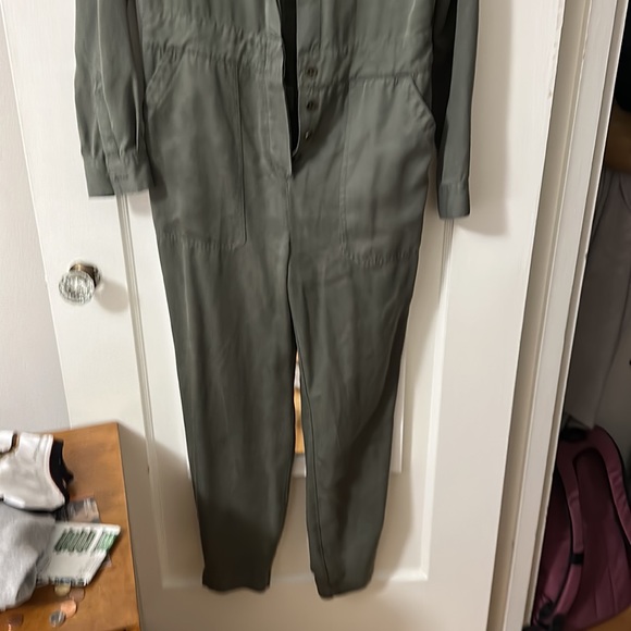 Marine layer Frida jumpsuit - Picture 4 of 5